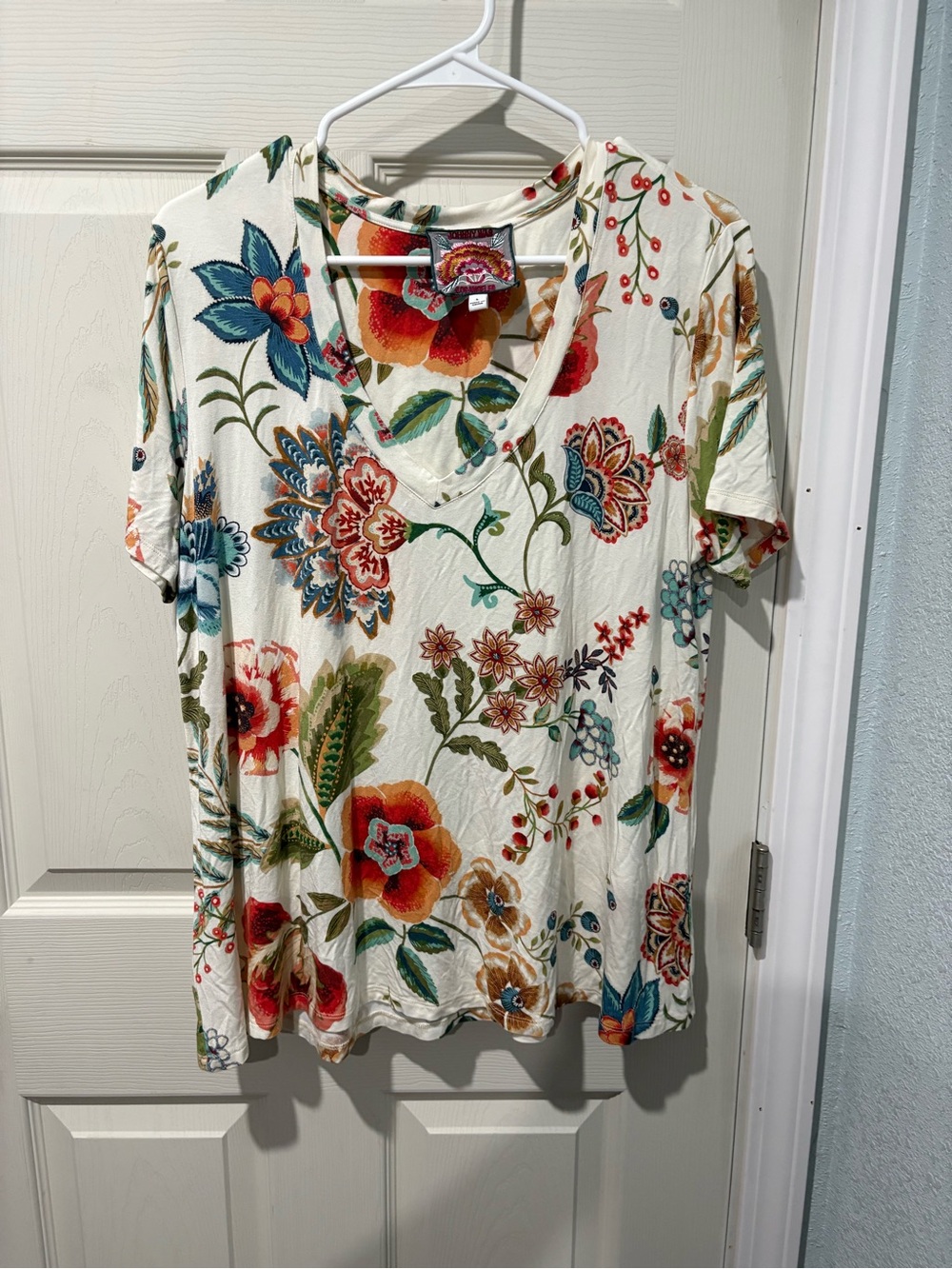Johnny Was Cream Floral V-Neck Tee with Multicolor Blooms